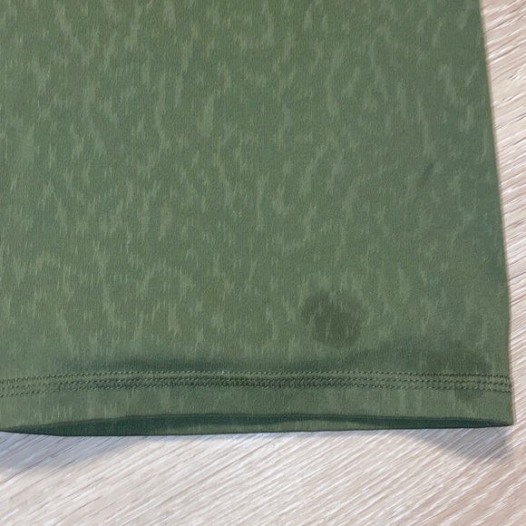 Old Navy Active Biker Shorts - Picture 5 of 7